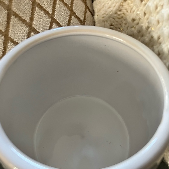 Pretty WHITE Ceramic SNOWY EVERGREEN TREES Candle Holder PLANTER Container - Picture 8 of 12